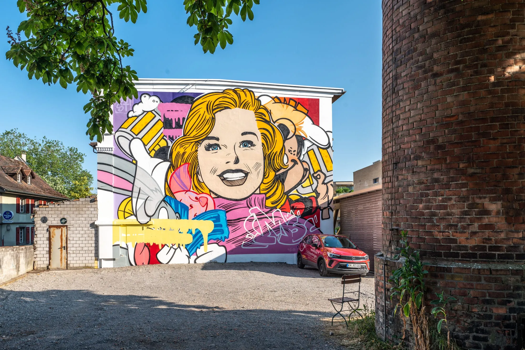 Mural, Bild 2 von 3