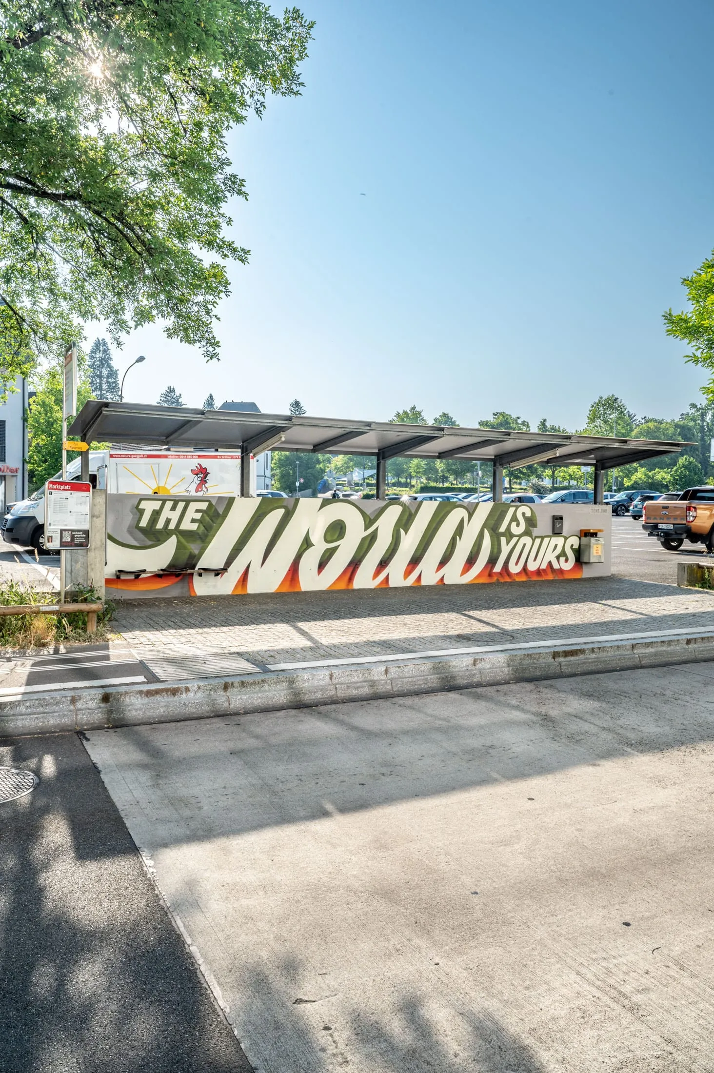 The World is Yours, Bild 3 von 3